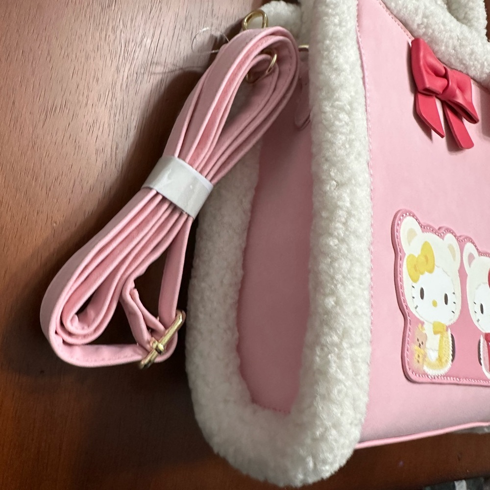 Sanrio Hello Kitty & Mimi Crossbody Bag - Picture 4 of 10